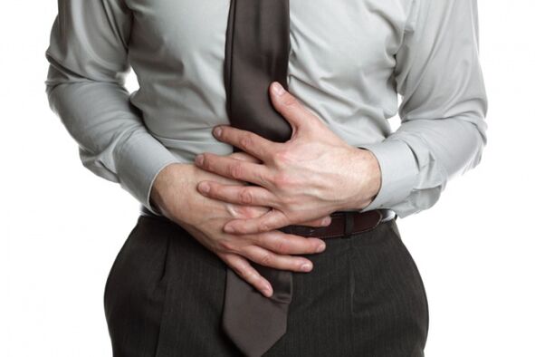 El dolor de estómago es un efecto secundario de los remedios caseros para el rejuvenecimiento. 